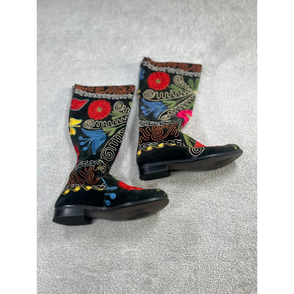 Womens Black Suede Embroidered Floral Tall Boots Folk Art Boho Size 38 Suzani‎